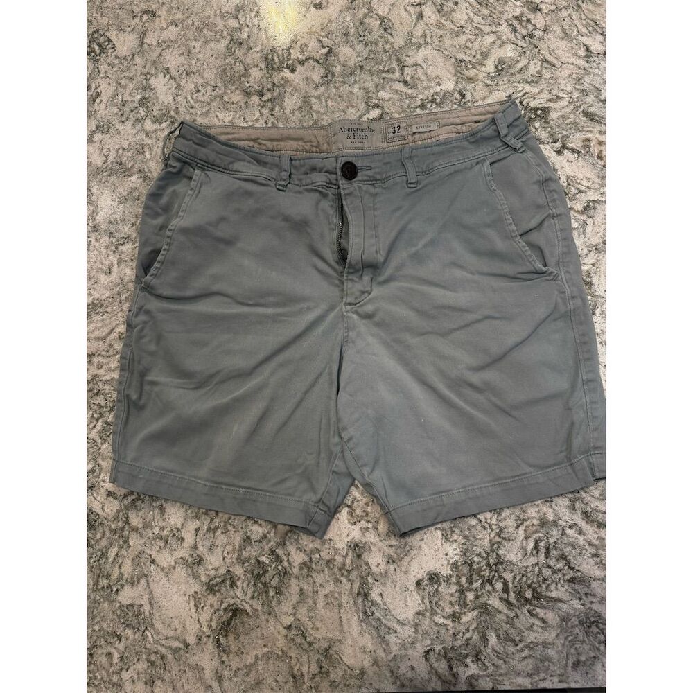 Abercrombie & Fitch Men's Gray Chino Shorts Size 32 Casual Solid